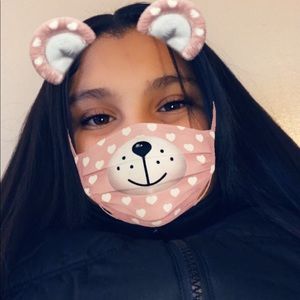 Meet your Posher, Caroline